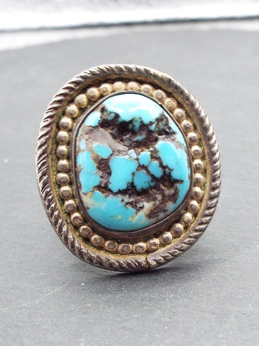 ANTIQUE RARE LANDER W/HEAVY BLACK MATRIX TURQUOISE STERLING ROUND SZ.5 RING 15A